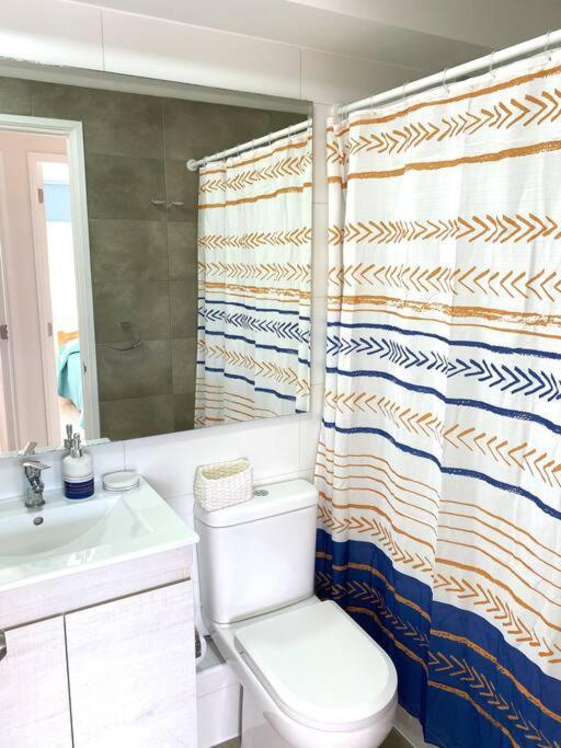 3d, 2b, Con Piscina Y Estacionamiento Gratuito Apartamento